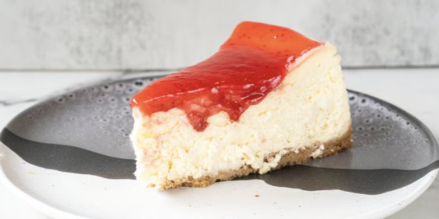 Strawberry Cheesecake Slice