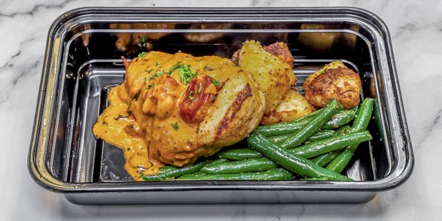 Tuscan Chicken Boxed Lunch