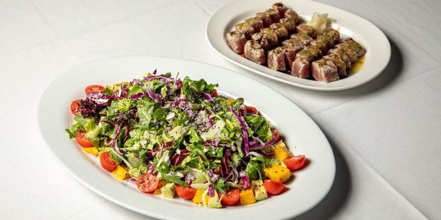 Seared Tuna Salad