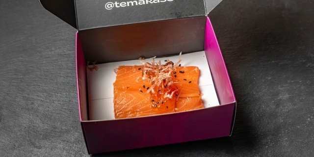 Ikura Salmon Sashimi