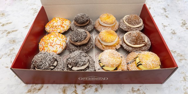 Dessert Favorites Muffin Box