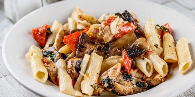 Penne Con Pollo