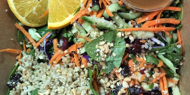Vegan Nutty Spinach & Quinoa Salad