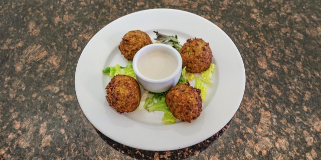 Falafel & Hummus