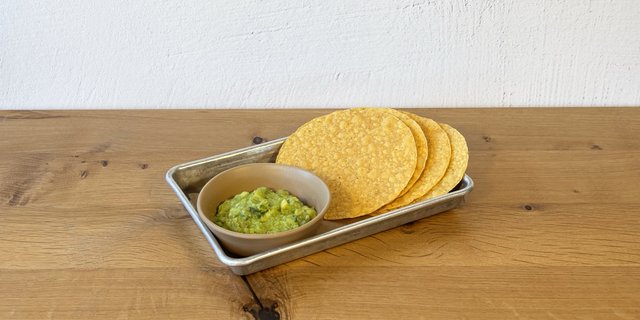 side guac w/chips