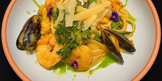 Coconut Curry Seafood Linguine