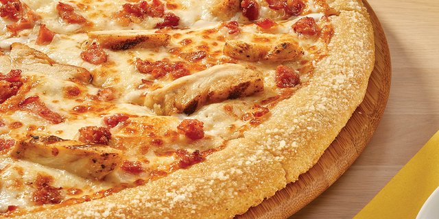 Chicken, Bacon & Ranch Pizza