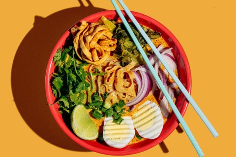 Khao Soi Noodle Soup Tray
