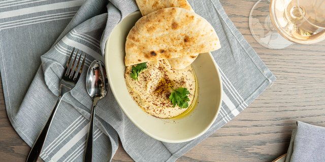 Traditional Hummus