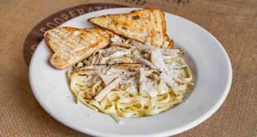 La Divina Italian Cafe