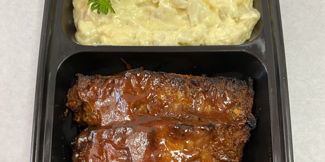 BBQ Ribs w/ Potato Salad