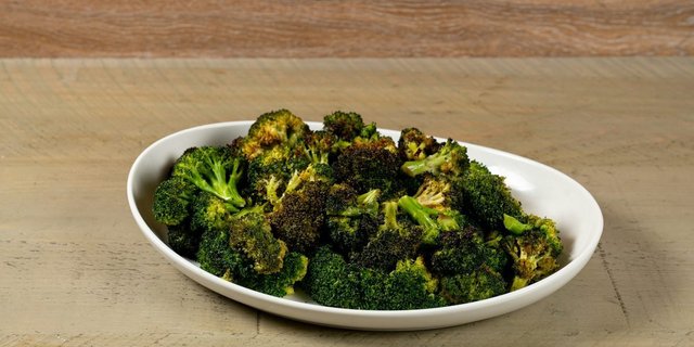 Charred Broccoli Tray