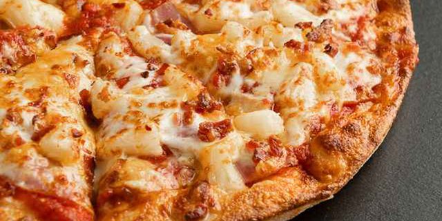Tropical Hawaiian Pizza