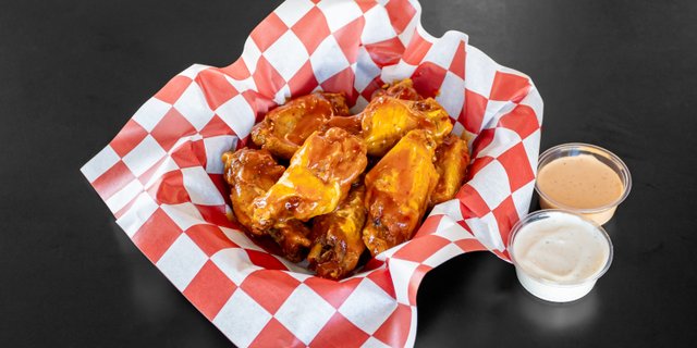 80-Piece Traditional Wings