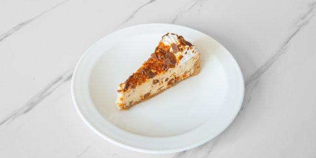 Butterfinger Cheesecake