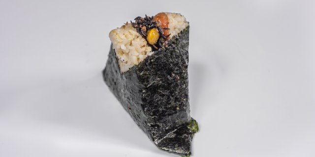 Ume Hijiki Onigilly