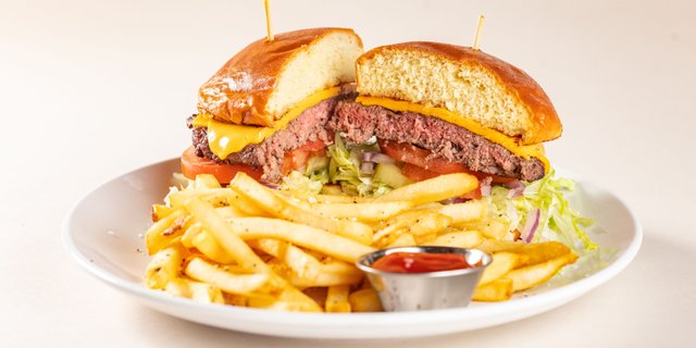 American Cheeseburger
