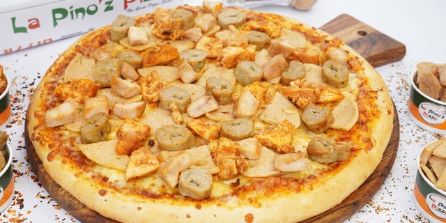 California Chicken Pizza