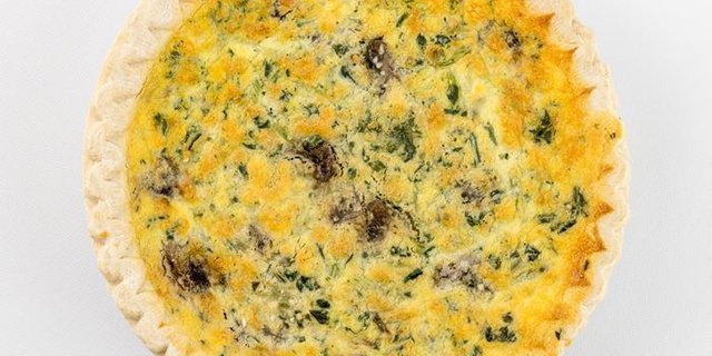 Broccoli & Cheddar Quiche