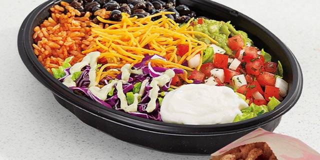 Veggie Bowl & Cinnamon Twist Combo