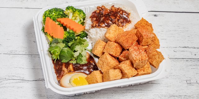 Vegetarian Fried Tofu Lunch Box
