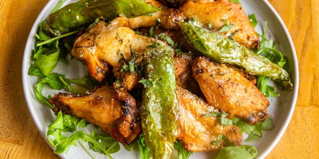 Nino´s Coal-Fried Wings