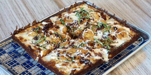 Small Chicken Bacon Ranch Pizza