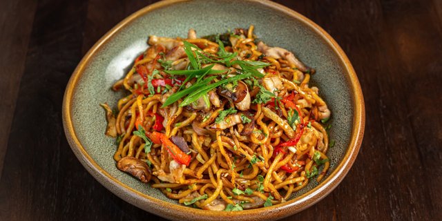 Vegetable Chow Mein