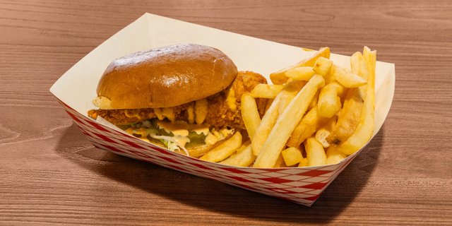 Chicken Sando, Fries & Drink