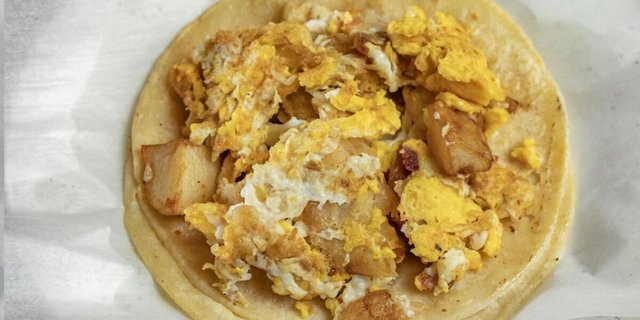 50 Breakfast Tacos w/ Flour Tortillas