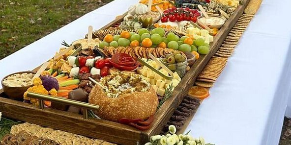 5 Foot Grazing Table