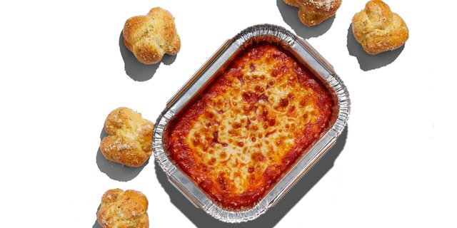 Cheezy Marinara Dip & Knots