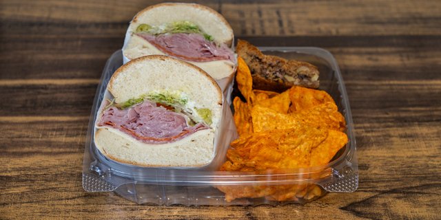 Sub Box Lunch