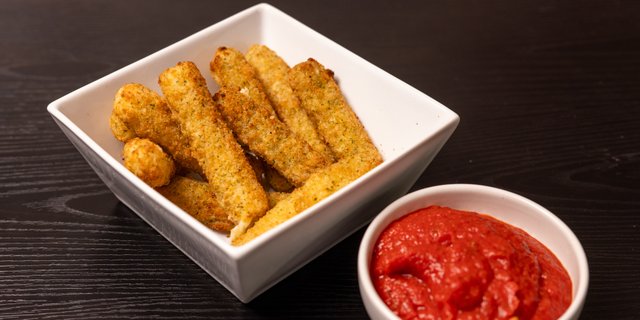 Mozzarella Sticks