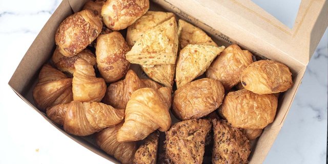 Demi Pastries Package