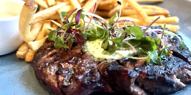 Steak & Frites Tray