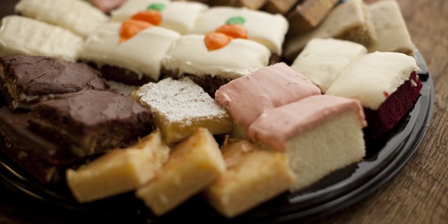 16” Dessert Platter