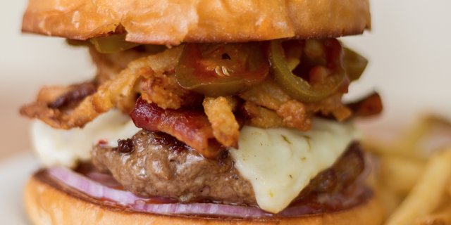 Outlaw Burger Boxed Lunch