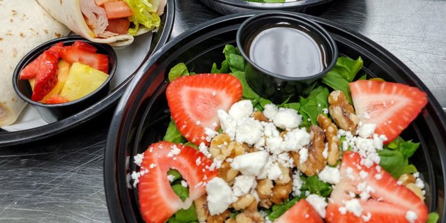 Spinach Strawberry Feta Salad