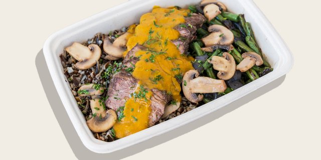 Braised Steak & Wild Rice Hot Plate