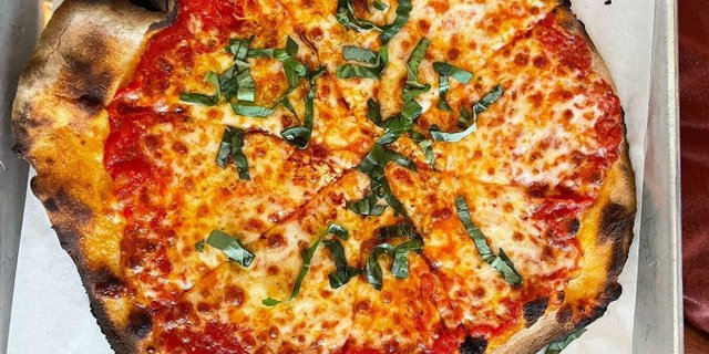Gluten-Free Mootz Pizza