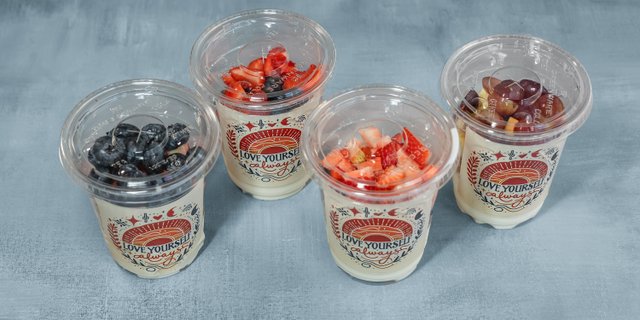 Granola & Greek Yogurt