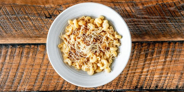 Classic Mac N Cheese