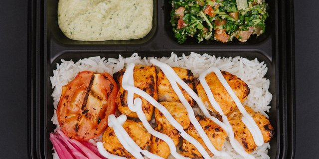 Tomato Herb Chicken Kabob Plate