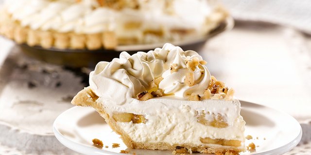 Whole Banana Cream Pie