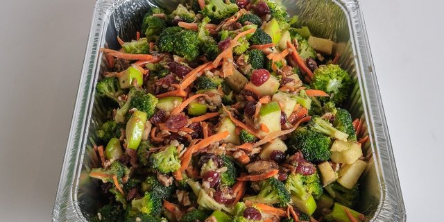 Vegan Broccoli Salad
