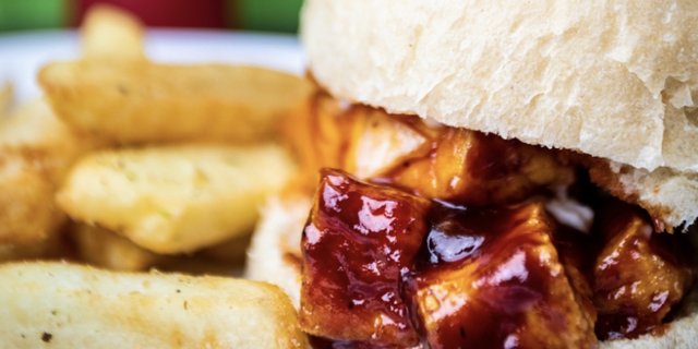 BBQ Tofu Burger