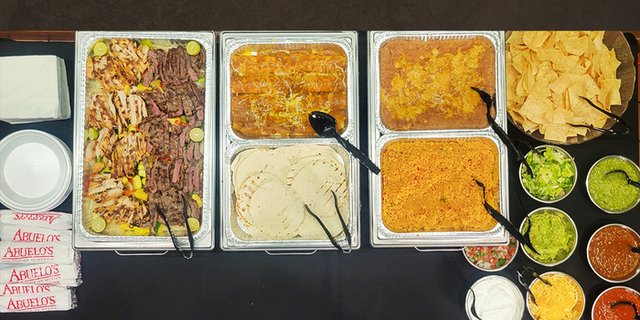 Build-Your-Own Fajitas w/ 2 Entreés Buffet