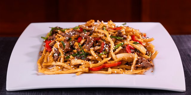Hand-Pulled Stir-Fried Beef Noodles