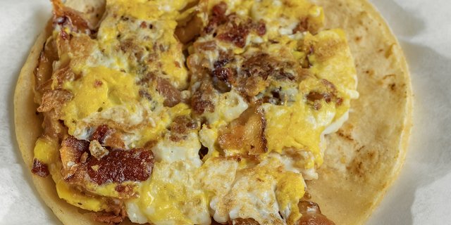 10 Breakfast Tacos w/ Flour Tortillas